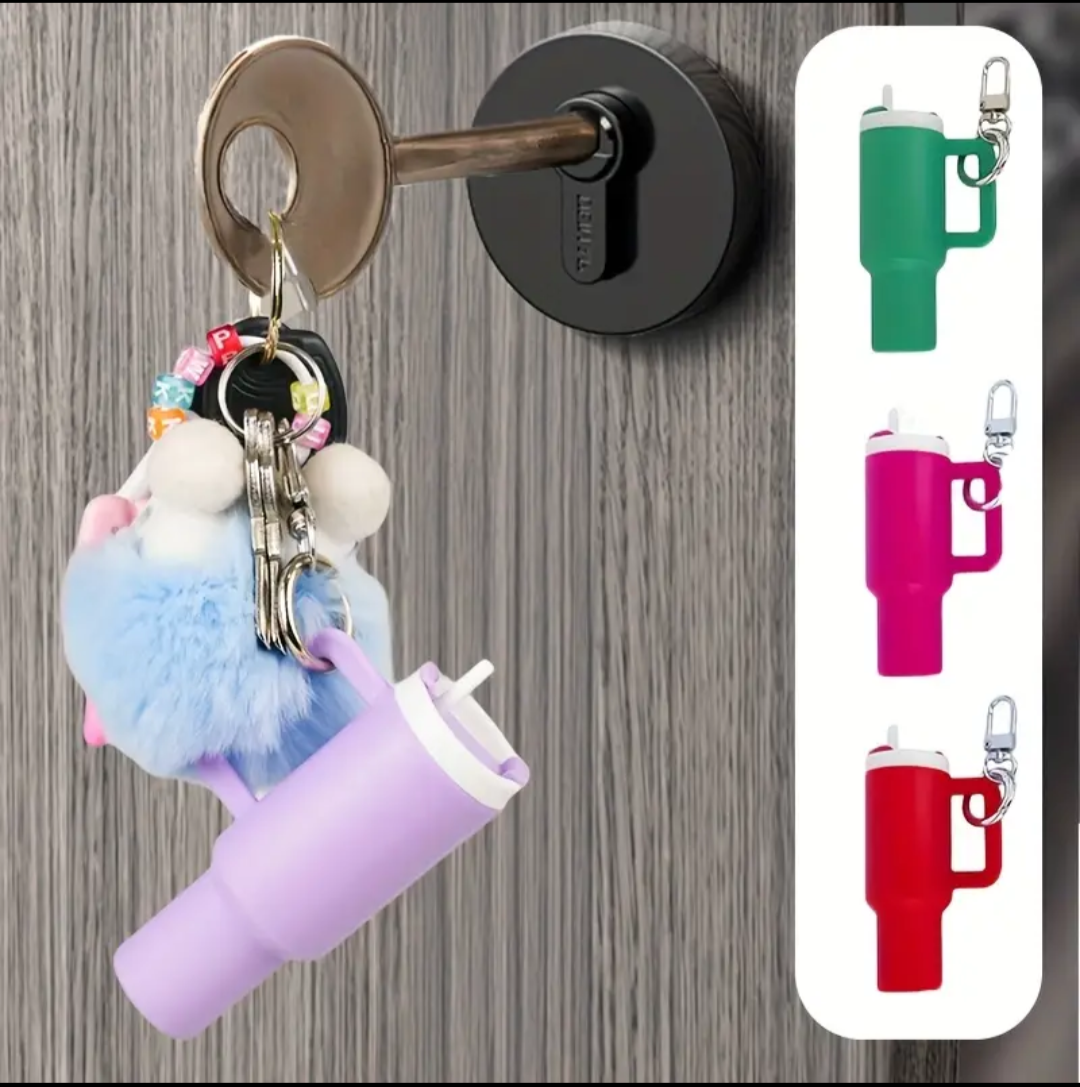 (1pcs) minie Tumbler keychain