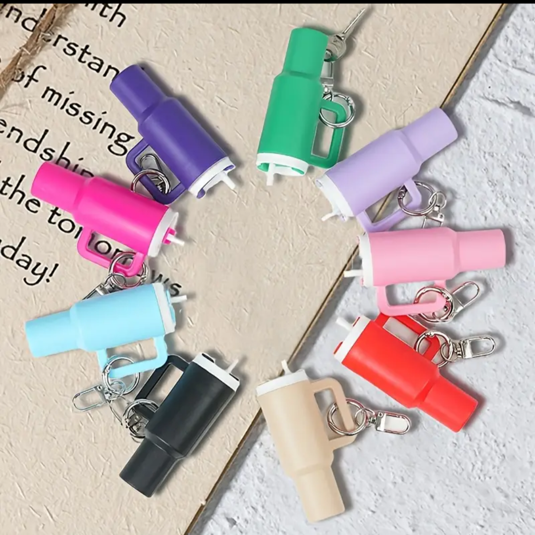 (1pcs) minie Tumbler keychain